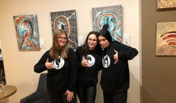 Future Heroes Latvia programmas ietvaros jauniešu komanda izveidoja sociālo projektu jauniešiem “People need people’’