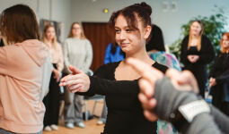 ,,Lēciens demokrātijā''